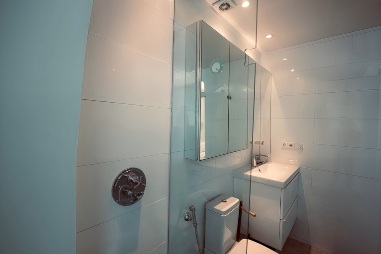 Bathroom 4, Casa di Vito, South Aegean