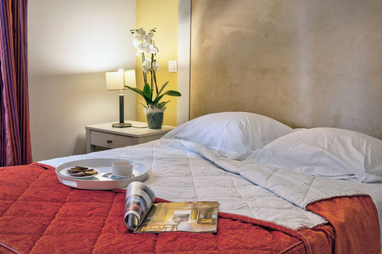 Bedroom, Les Bords de l'Aveyron, Tarn-et-Garonne