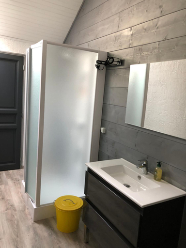 Bathroom 3, Cal Xandera, Pyrénées-Orientales