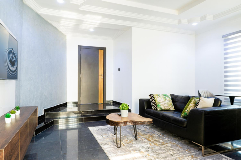 Others 5, Jotani Living, Eti-Osa