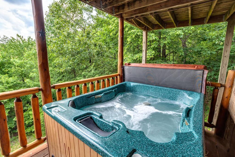Sport & Beauty 2, Absolutely Perfect Cabin by Staycating Partners, Sevier