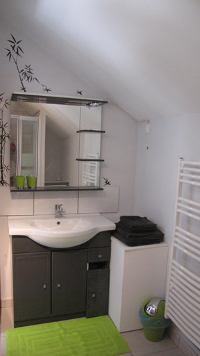Bathroom 3, Les Hardilles, Loir-et-Cher
