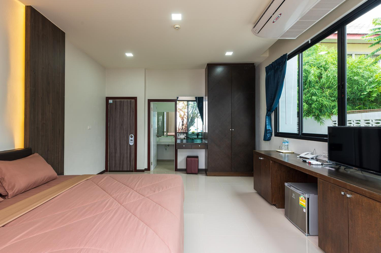Bedroom 10