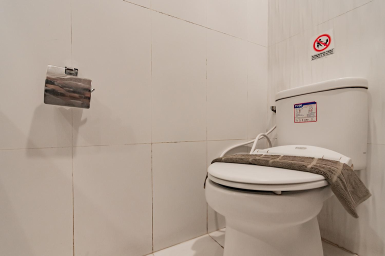 Bathroom 7