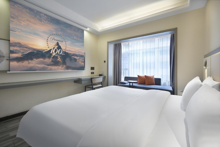 Bedroom 16