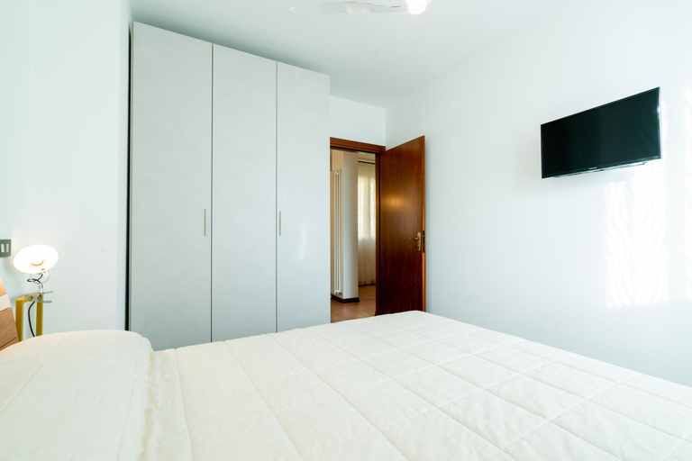 Bedroom 11