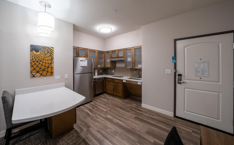 Dining Room 17