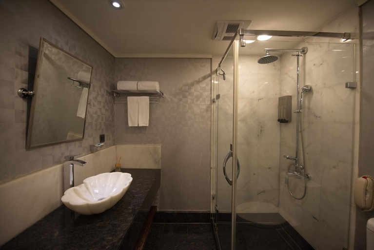 Bathroom 5