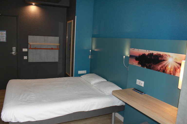 Bedroom 15