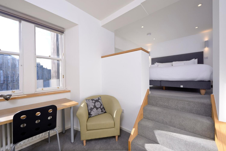 Bedroom 2, Destiny Scotland - Broughton St Lofts, Edinburgh
