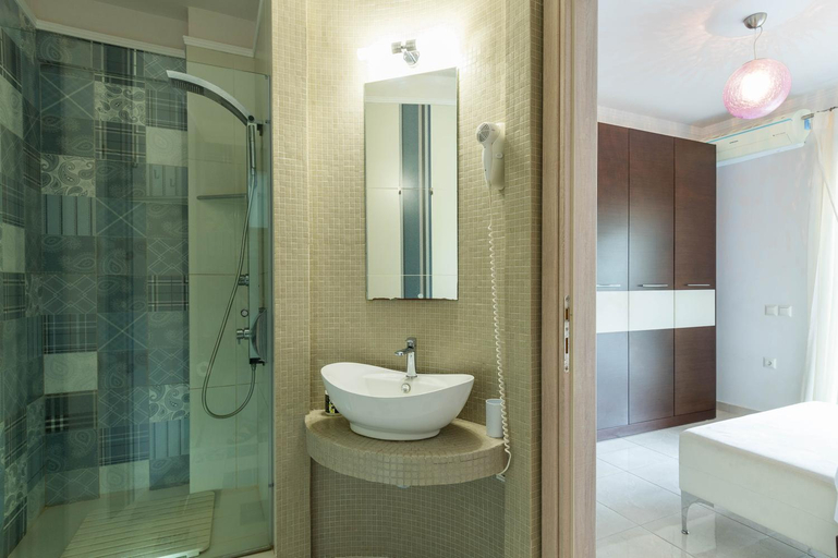 Others 4, Oniro Luxury Villas, Central Macedonia