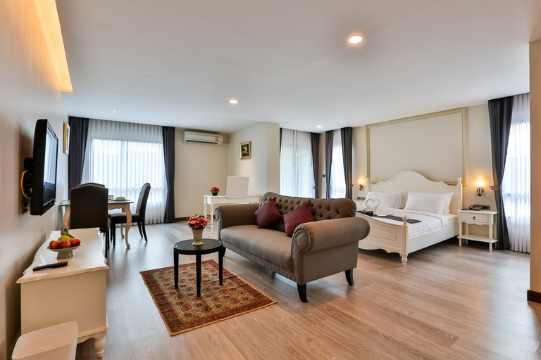 Bedroom 8