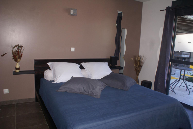Others 3, Chambre d’hote Les Quatres Saisons, Le Tampon
