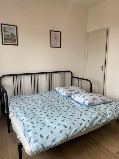 Bedroom 3, Les Sources Vichy, Allier