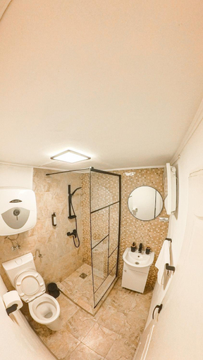 Bathroom, CLUBUL DACILOR, Covasna