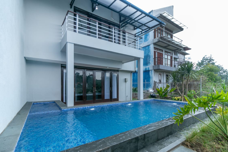 Sport & Beauty 2, De Reiz Villa Aisyah Syariah with Private Swimming Pool, Bandung