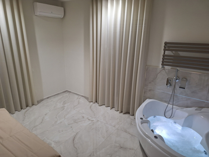 Bathroom, Affittacamere La Violetta, Napoli
