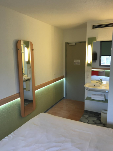 Bedroom 13