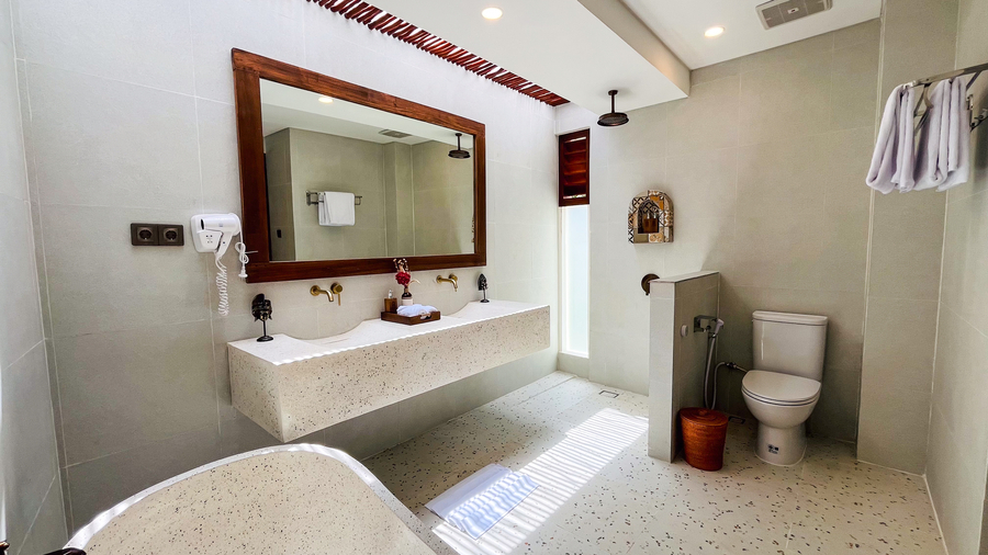 Bathroom 5, Luxury Noah Villa, Badung
