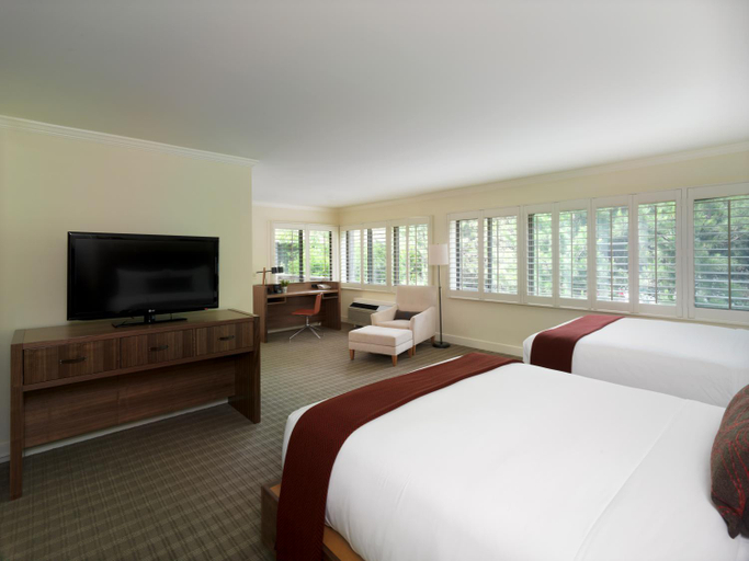 Bedroom 3, Topnotch Resort, Lamoille