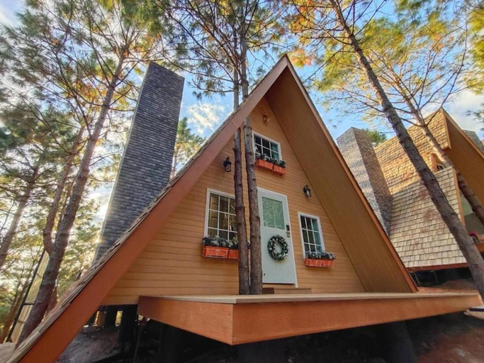 Exterior 3