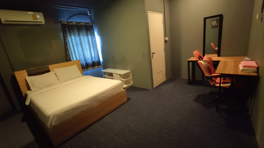 Others 3, Jurockotel, Pattaya