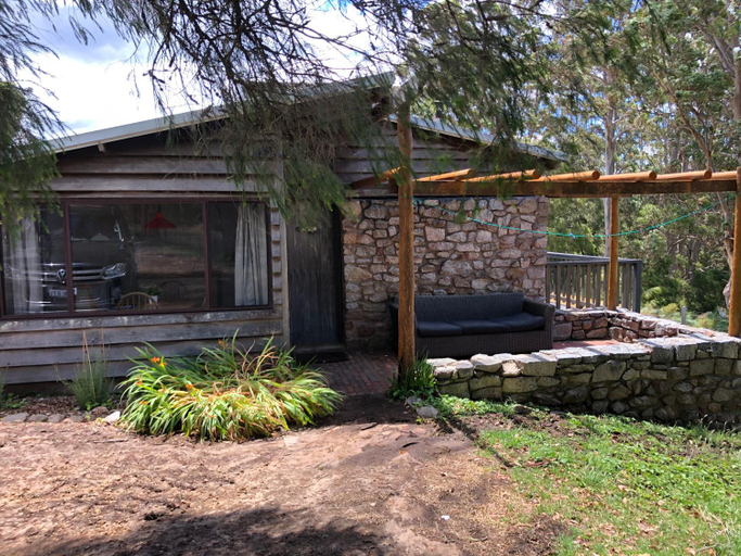 Exterior 5