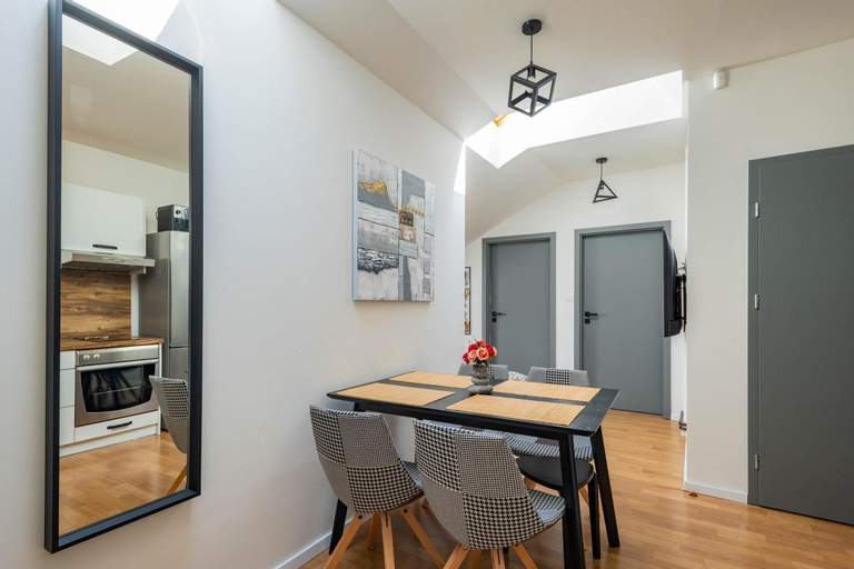 Dining Room 8