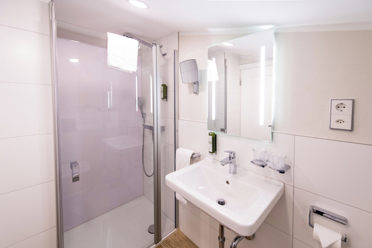 Bathroom 5, Hotel Butterfly, Visp