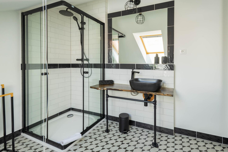 Bathroom 4