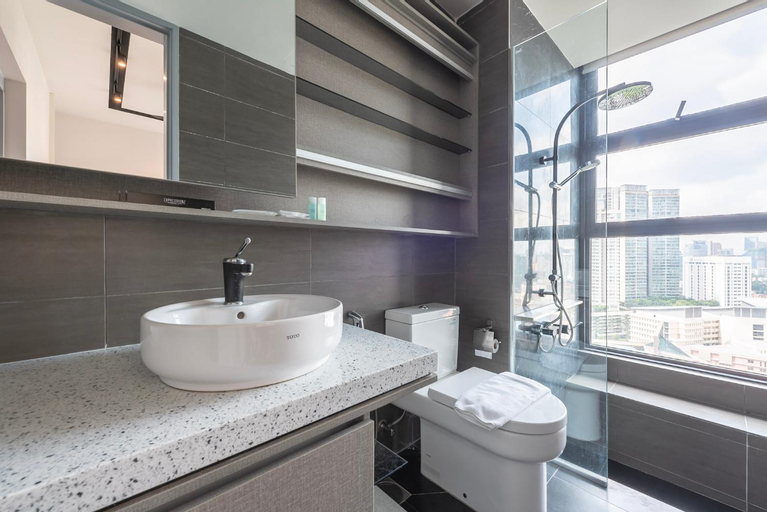 Bathroom 23