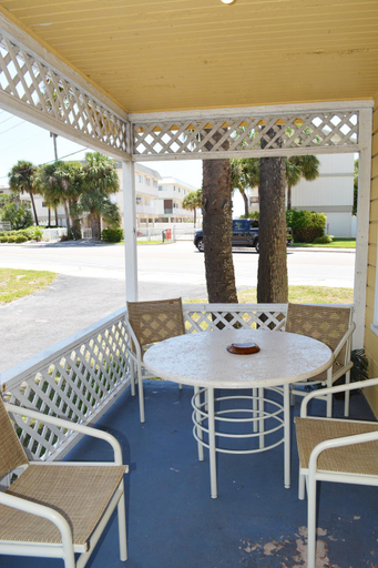 Others 2, Sunshine Cozy Cottage, Pinellas