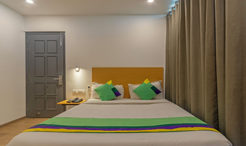 Bedroom 3, Treebo The Square, Ahmadabad