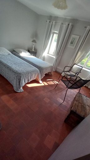 Others 2, RELAIS DES VIGNOTTES, Yonne