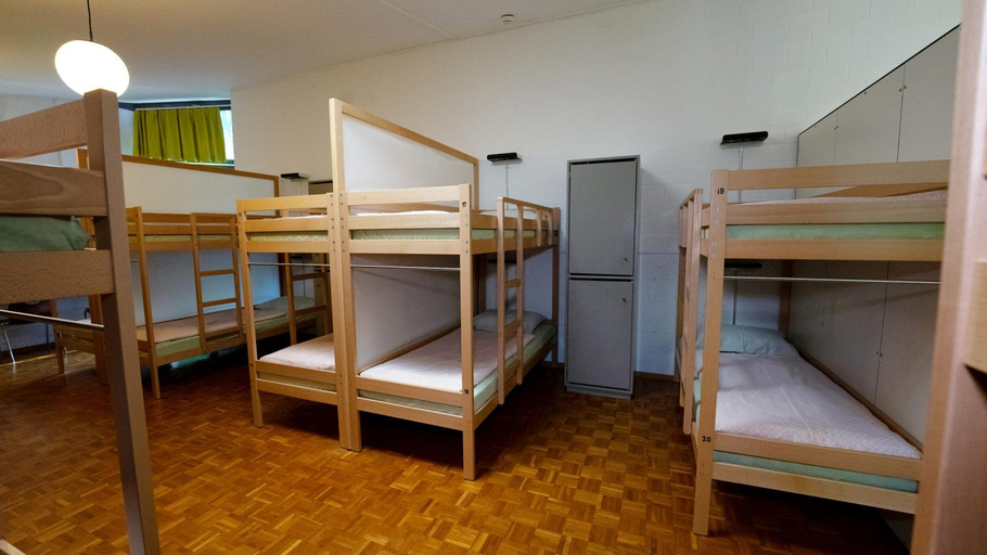 Bedroom 12