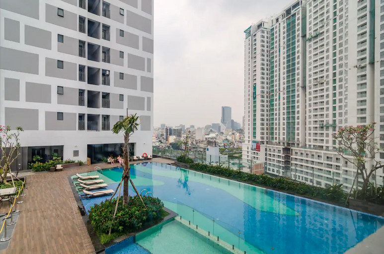 M1 Studio River view/Pool/Gym in Center-May Stays, District 4