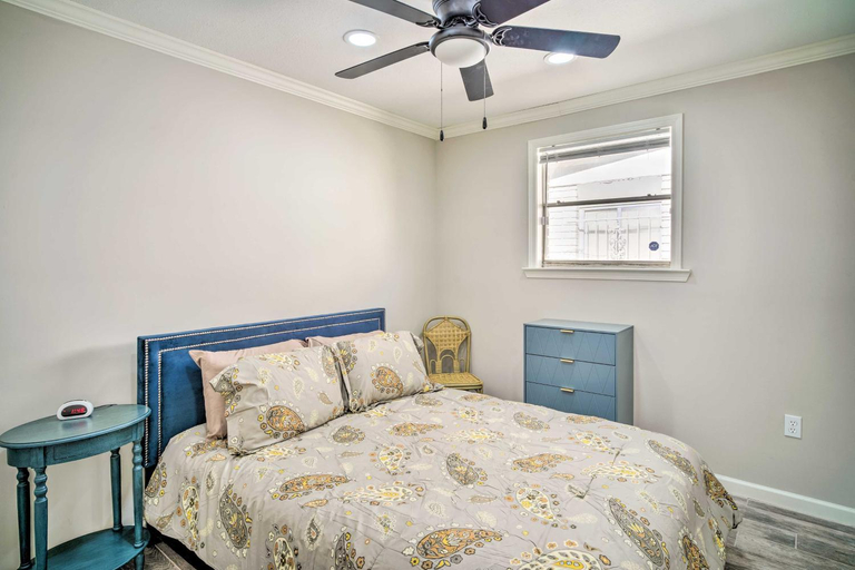 Bedroom 2, 'Blue Cottage in the Bayou' w/ Private Yard!, East Baton Rouge