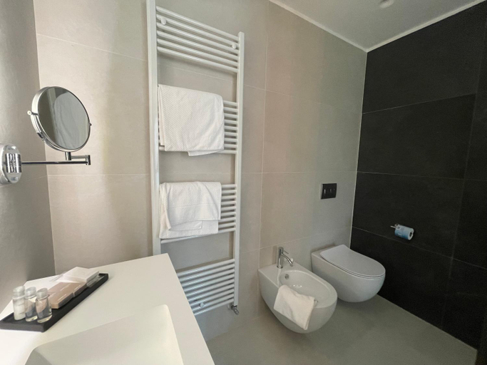 Bathroom 2, Hotel Ristorante Tre Lanterne & SPA, Ascoli Piceno