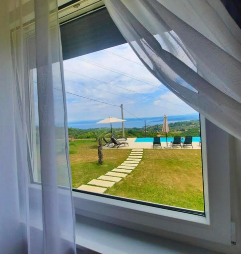 Others 4, Apartmaji Meli Pu, Izola