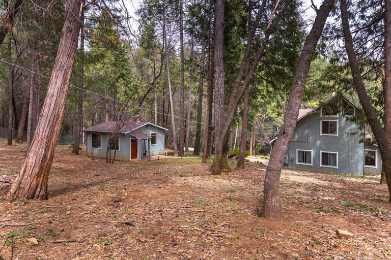 Others 4, Little House in the Big Woods, Butte