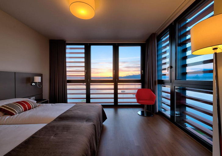 Bedroom 30