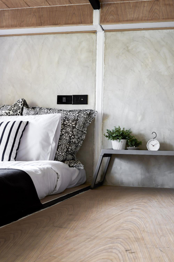 Bedroom 14