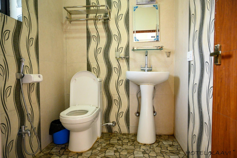 Bathroom 4, Hotel Kaavi, Gandaki