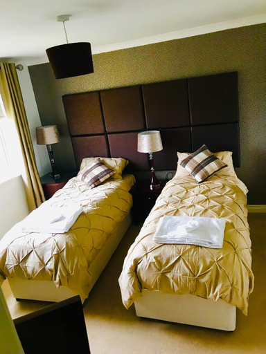 Others 4, Dreamhaven, East Lothian