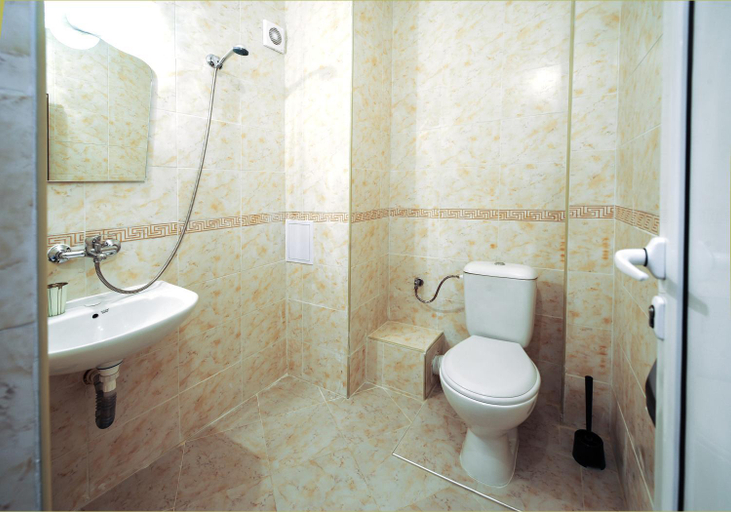 Bathroom 2, Best Rest Guest Rooms, Plovdiv