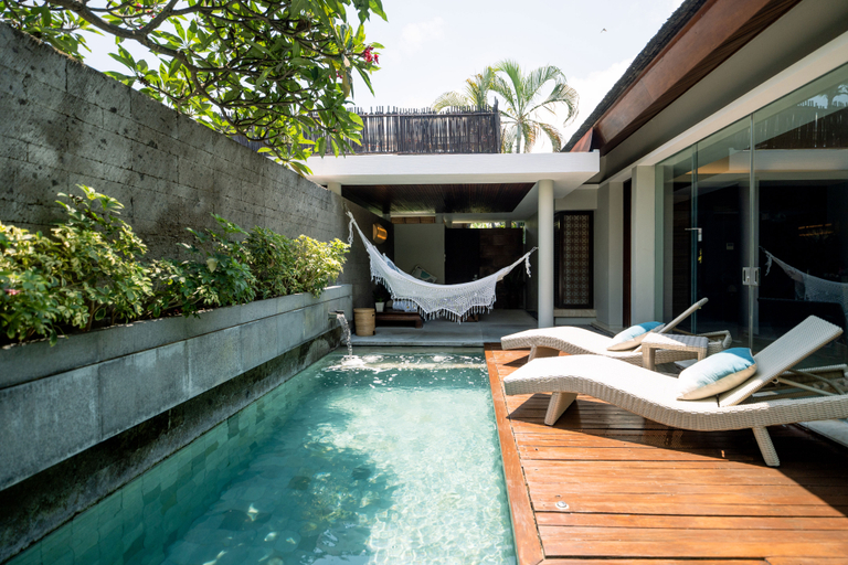 Swimming Pool 10