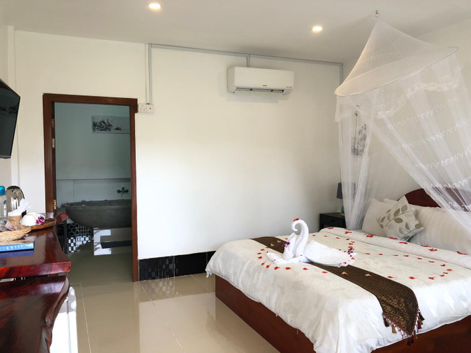 Bedroom 8