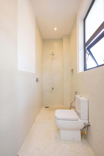 Bathroom 3, Amkia Villas Diani, Msambweni