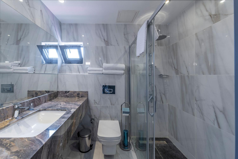 Bathroom 5, Feri Suites, Beşiktaş