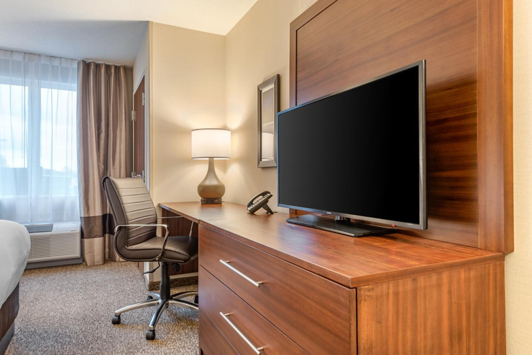 Facilities, Comfort Inn & Suites, Huron